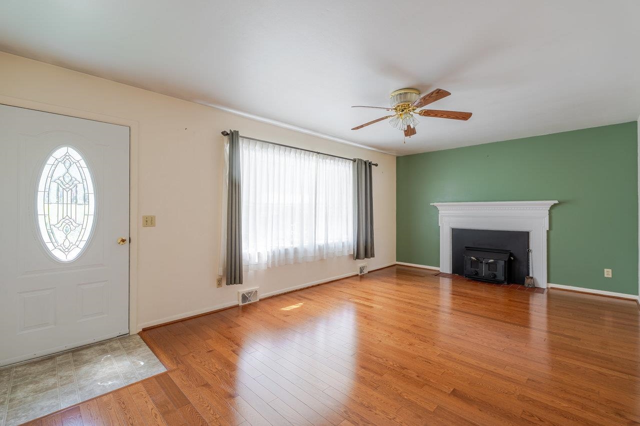 780 BROADVIEW DR, HARRISONBURG, Virginia 22802, 3 Bedrooms Bedrooms, ,1 BathroomBathrooms,Residential,780 BROADVIEW DR,667055 MLS # 667055