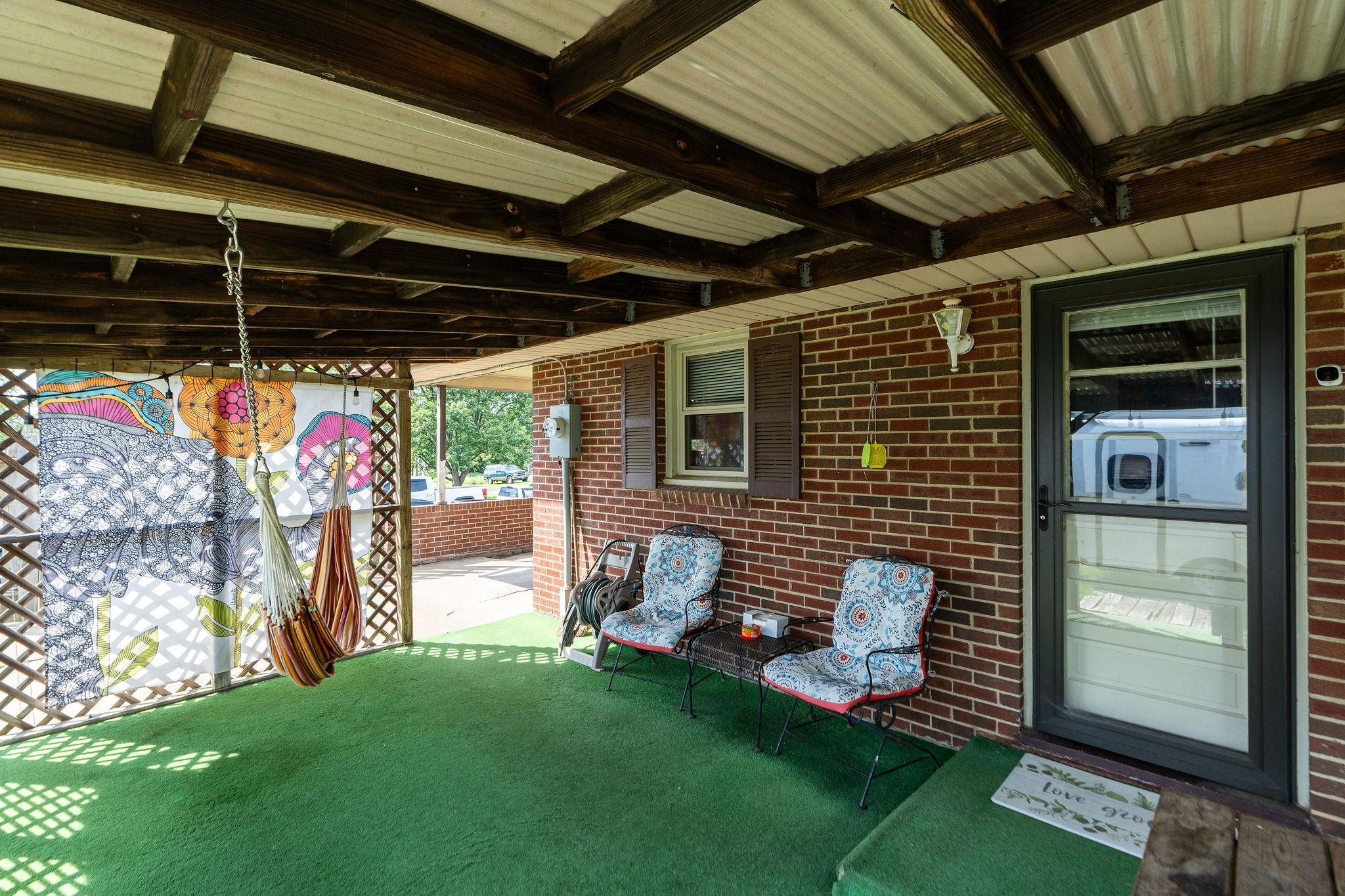 407 8TH ST, GROTTOES, Virginia 24441, 2 Bedrooms Bedrooms, ,1 BathroomBathrooms,Residential,L 32 B 87,407 8TH ST,667056 MLS # 667056