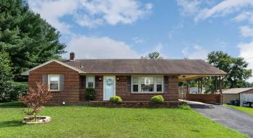 407 8TH ST, GROTTOES, Virginia 24441, 2 Bedrooms Bedrooms, ,1 BathroomBathrooms,Residential,L 32 B 87,407 8TH ST,667056 MLS # 667056