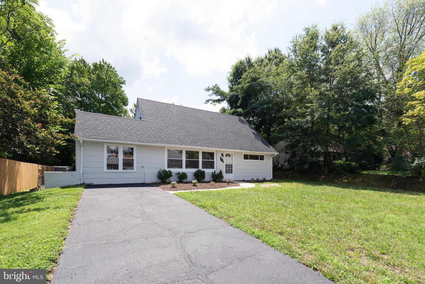 1305 BARNARD DR, HENRICO, Virginia 23229, 4 Bedrooms Bedrooms, ,2 BathroomsBathrooms,Residential,For sale,1305 BARNARD DR,VAHN2000990 MLS # VAHN2000990