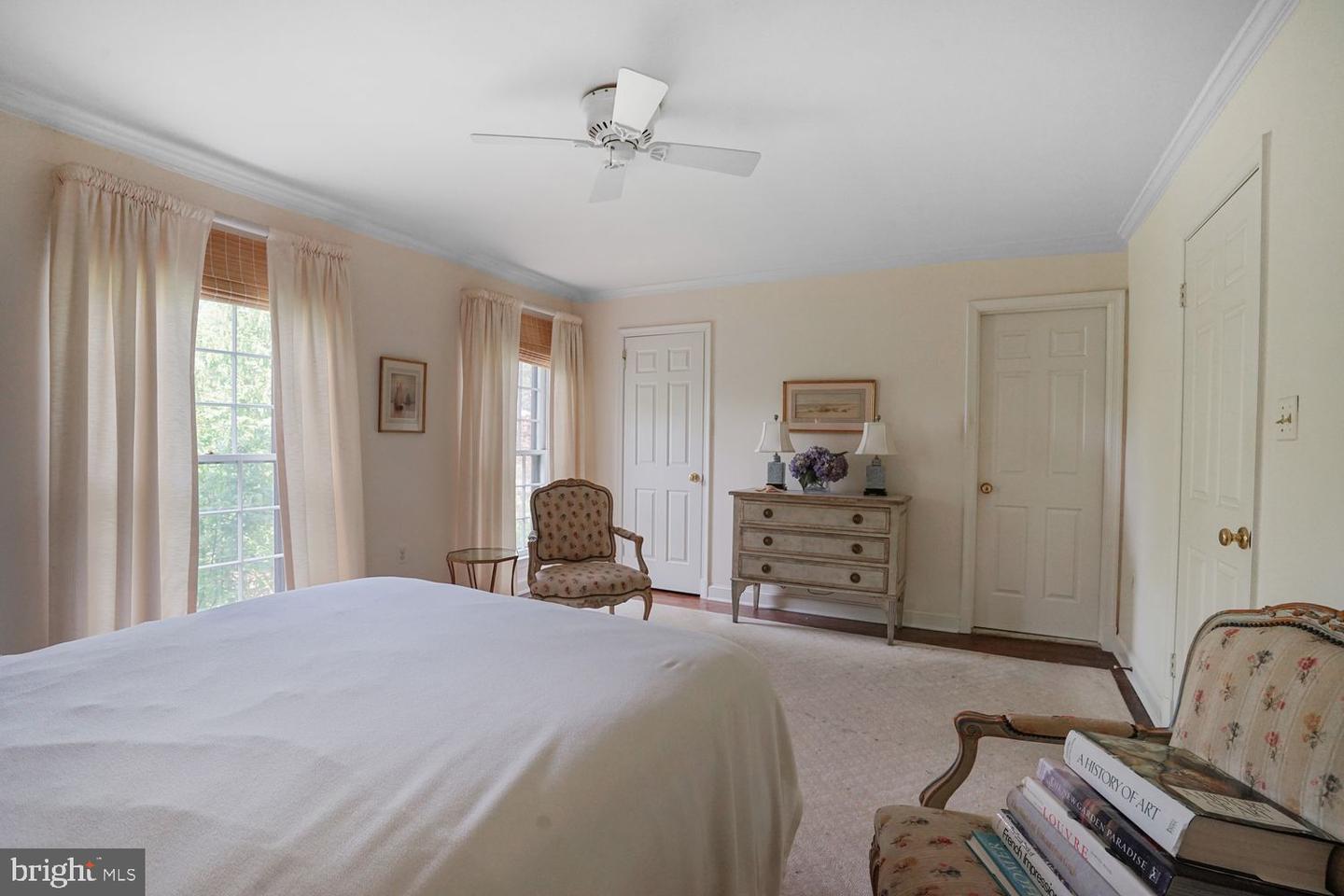 410 N LEE ST, ALEXANDRIA, Virginia 22314, 3 Bedrooms Bedrooms, ,2 BathroomsBathrooms,Residential,For sale,410 N LEE ST,VAAX2047604 MLS # VAAX2047604