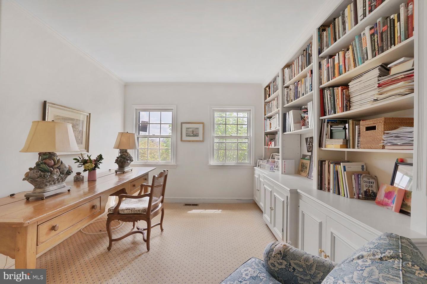 410 N LEE ST, ALEXANDRIA, Virginia 22314, 3 Bedrooms Bedrooms, ,2 BathroomsBathrooms,Residential,For sale,410 N LEE ST,VAAX2047604 MLS # VAAX2047604