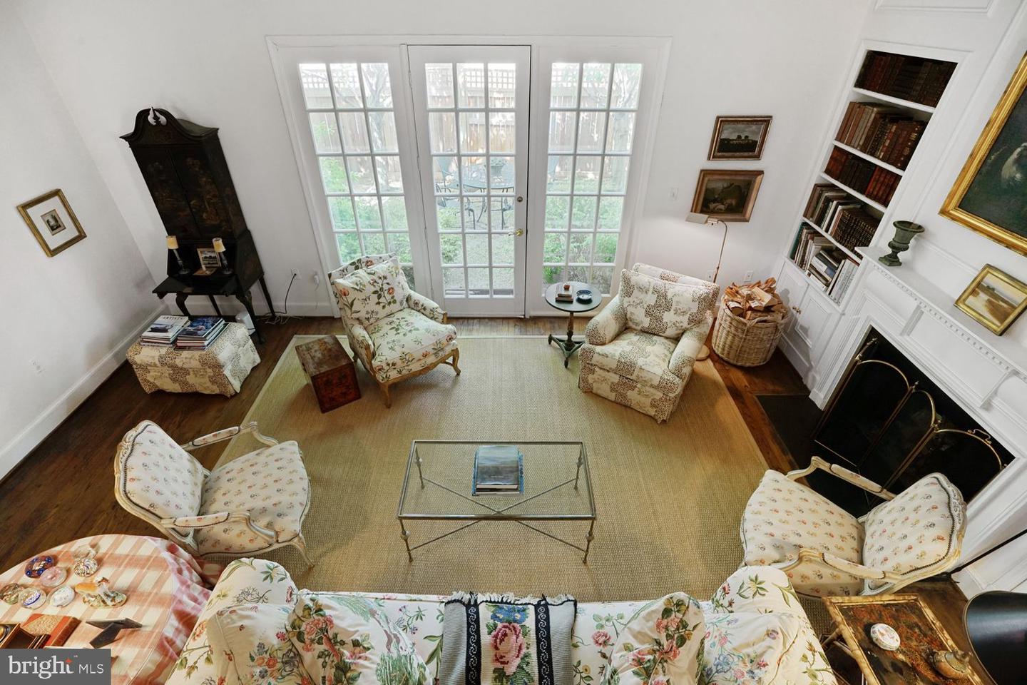410 N LEE ST, ALEXANDRIA, Virginia 22314, 3 Bedrooms Bedrooms, ,2 BathroomsBathrooms,Residential,For sale,410 N LEE ST,VAAX2047604 MLS # VAAX2047604