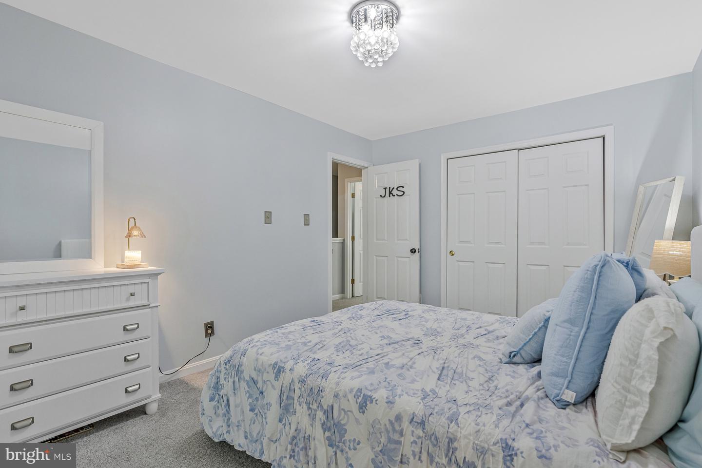 13901 STONEFIELD LN, CLIFTON, Virginia 20124, 4 Bedrooms Bedrooms, ,3 BathroomsBathrooms,Residential,For sale,13901 STONEFIELD LN,VAFX2255880 MLS # VAFX2255880