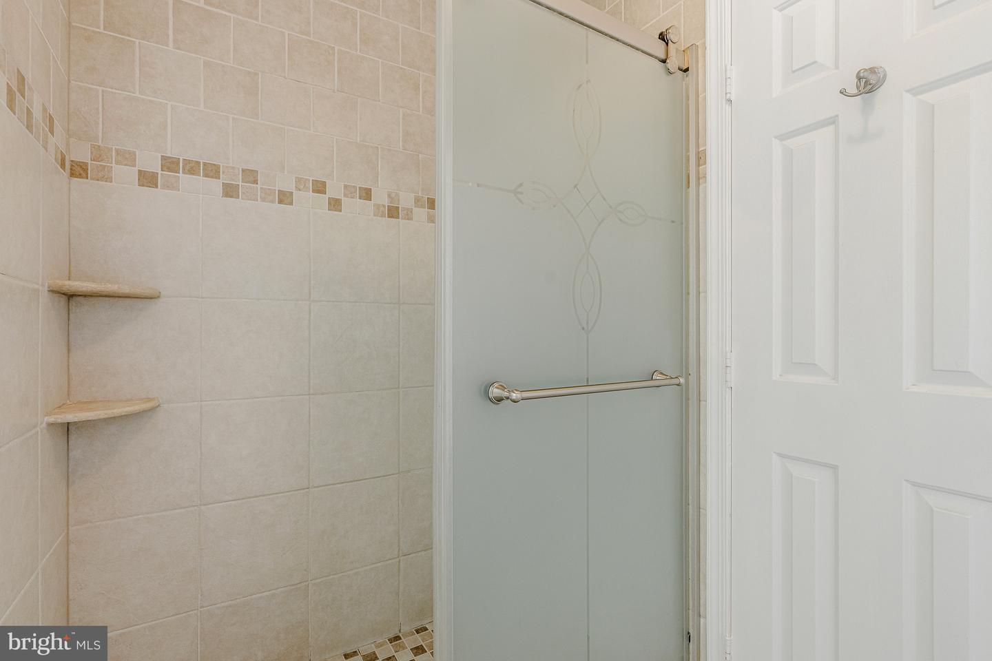 13901 STONEFIELD LN, CLIFTON, Virginia 20124, 4 Bedrooms Bedrooms, ,3 BathroomsBathrooms,Residential,For sale,13901 STONEFIELD LN,VAFX2255880 MLS # VAFX2255880