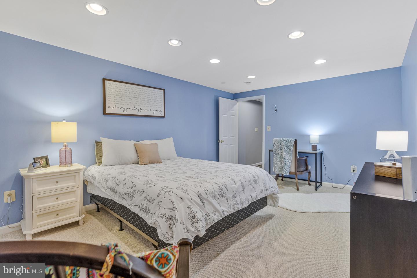 13901 STONEFIELD LN, CLIFTON, Virginia 20124, 4 Bedrooms Bedrooms, ,3 BathroomsBathrooms,Residential,For sale,13901 STONEFIELD LN,VAFX2255880 MLS # VAFX2255880