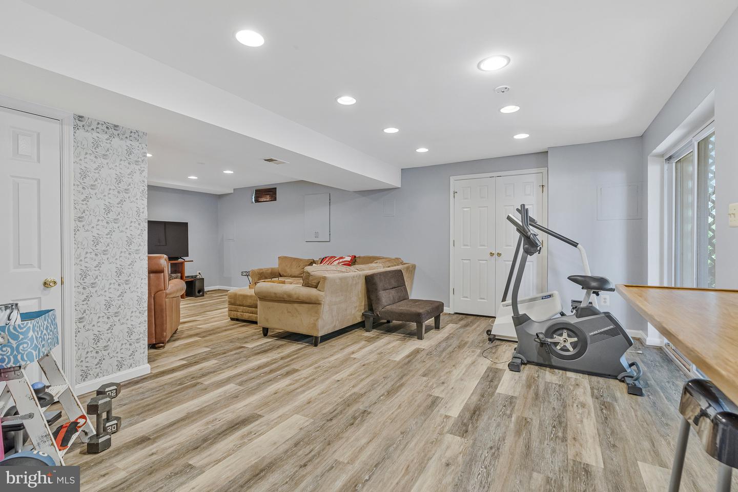 13901 STONEFIELD LN, CLIFTON, Virginia 20124, 4 Bedrooms Bedrooms, ,3 BathroomsBathrooms,Residential,For sale,13901 STONEFIELD LN,VAFX2255880 MLS # VAFX2255880