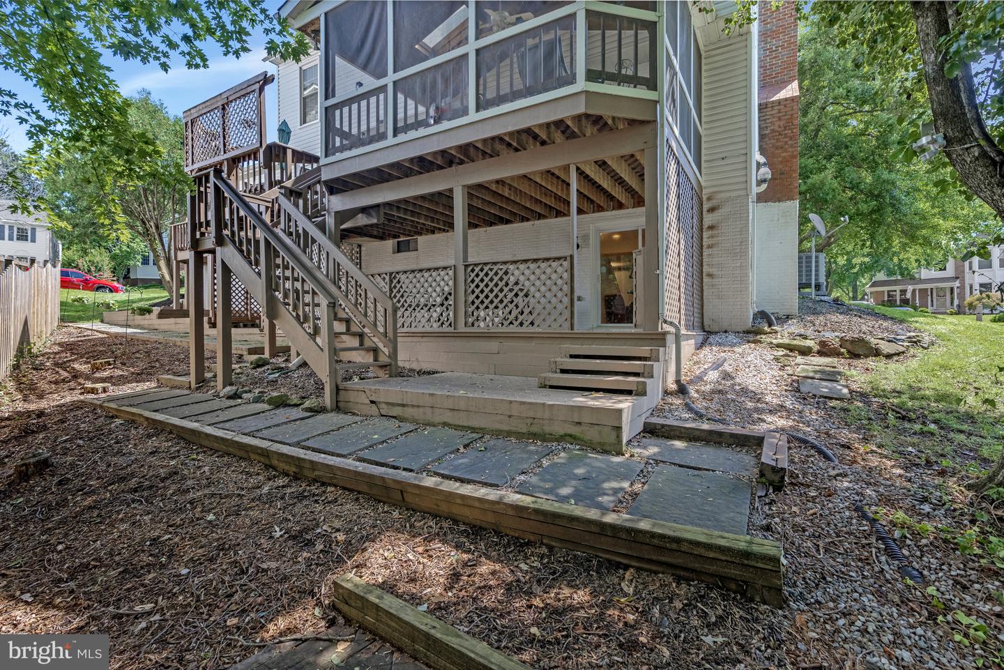 13901 STONEFIELD LN, CLIFTON, Virginia 20124, 4 Bedrooms Bedrooms, ,3 BathroomsBathrooms,Residential,For sale,13901 STONEFIELD LN,VAFX2255880 MLS # VAFX2255880