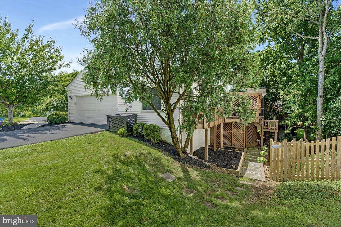 13901 STONEFIELD LN, CLIFTON, Virginia 20124, 4 Bedrooms Bedrooms, ,3 BathroomsBathrooms,Residential,For sale,13901 STONEFIELD LN,VAFX2255880 MLS # VAFX2255880