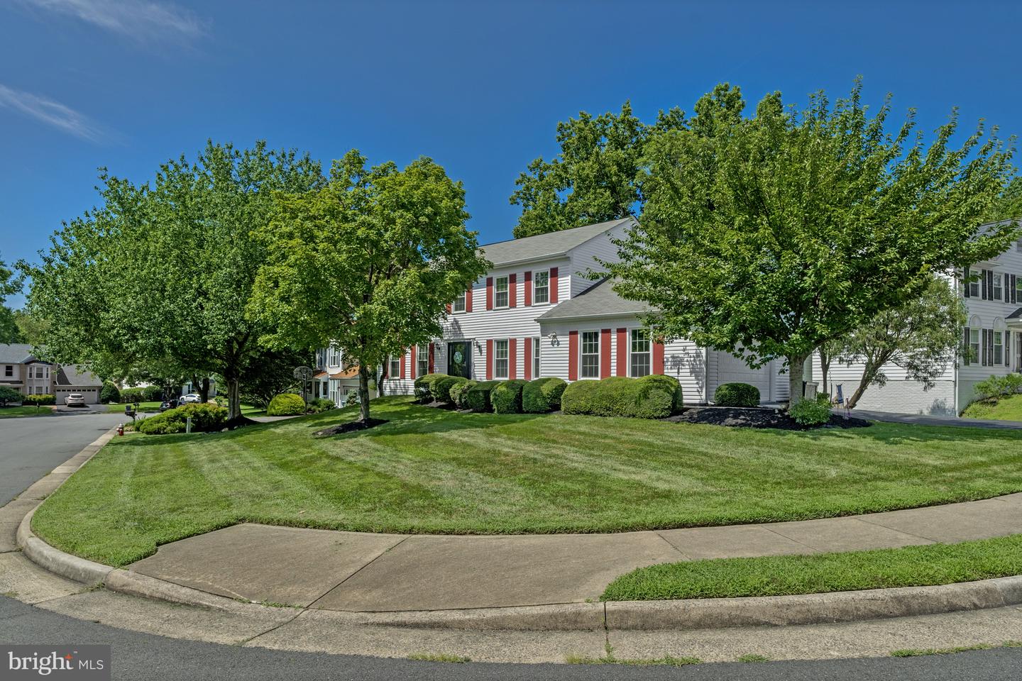 13901 STONEFIELD LN, CLIFTON, Virginia 20124, 4 Bedrooms Bedrooms, ,3 BathroomsBathrooms,Residential,For sale,13901 STONEFIELD LN,VAFX2255880 MLS # VAFX2255880