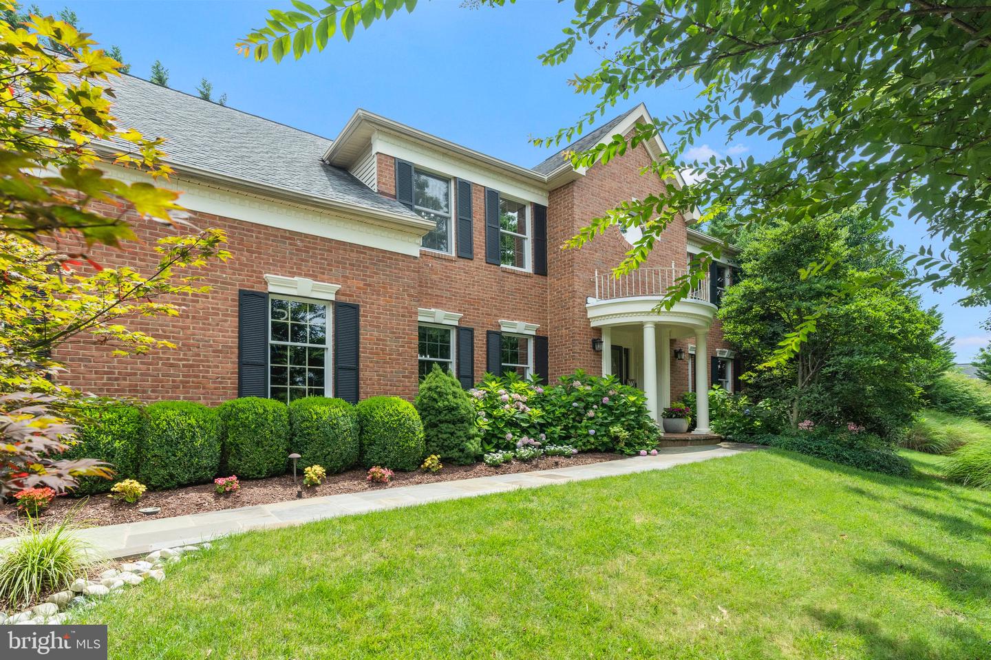 3189 POND MIST WAY, HERNDON, Virginia 20171, 4 Bedrooms Bedrooms, ,4 BathroomsBathrooms,Residential,For sale,3189 POND MIST WAY,VAFX2255962 MLS # VAFX2255962
