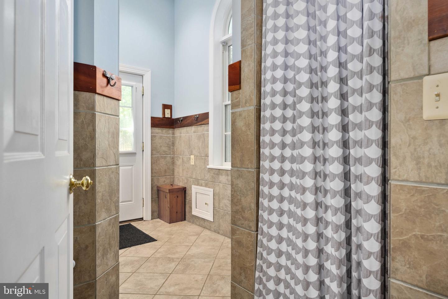 10361 DOMINION CT, MARSHALL, Virginia 20115, 4 Bedrooms Bedrooms, ,4 BathroomsBathrooms,Residential,For sale,10361 DOMINION CT,VAFQ2017478 MLS # VAFQ2017478