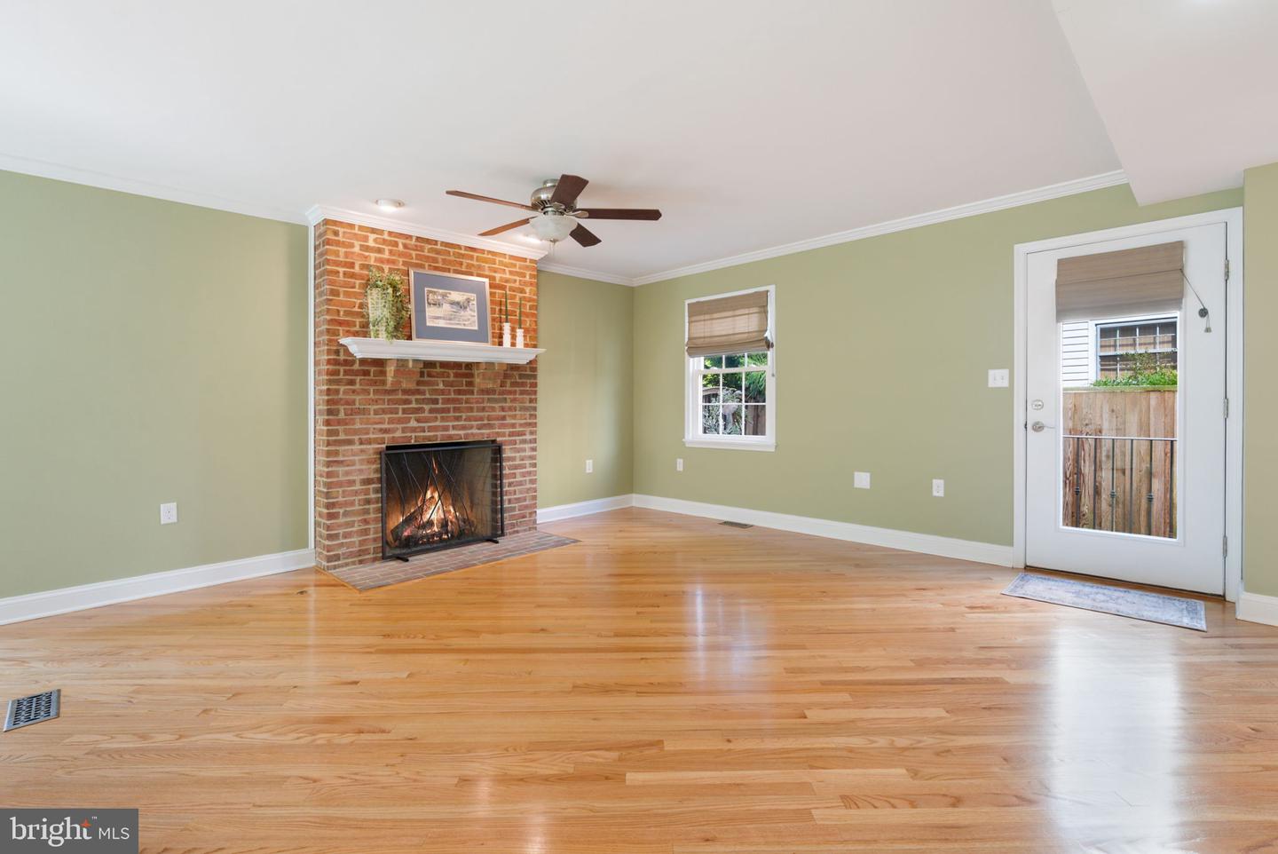 315 W WHITLOCK AVE, WINCHESTER, Virginia 22601, 5 Bedrooms Bedrooms, ,3 BathroomsBathrooms,Residential,For sale,315 W WHITLOCK AVE,VAWI2008718 MLS # VAWI2008718