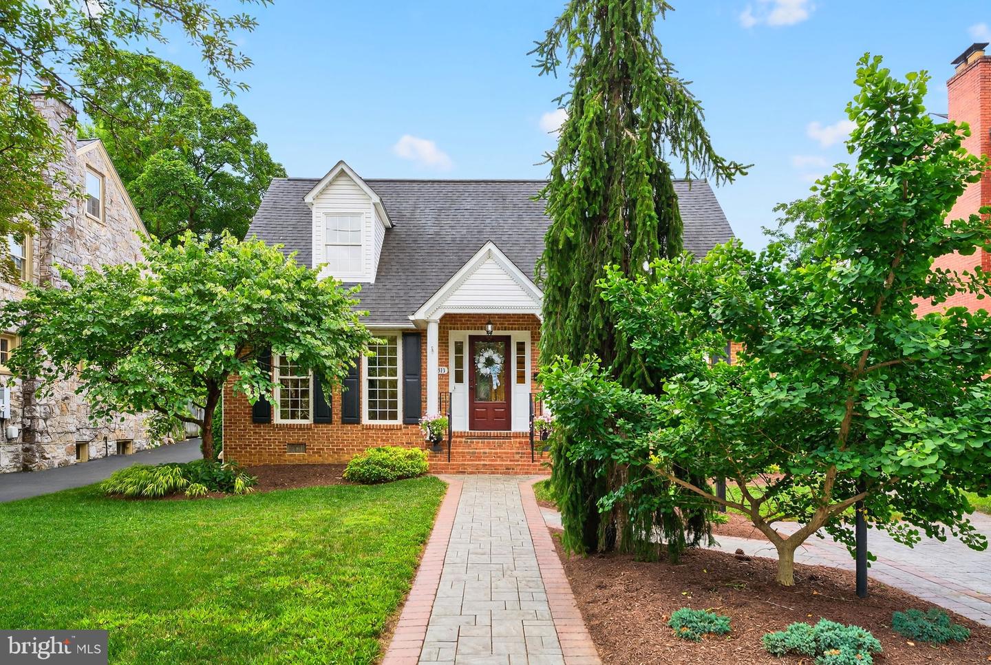 315 W WHITLOCK AVE, WINCHESTER, Virginia 22601, 5 Bedrooms Bedrooms, ,3 BathroomsBathrooms,Residential,For sale,315 W WHITLOCK AVE,VAWI2008718 MLS # VAWI2008718