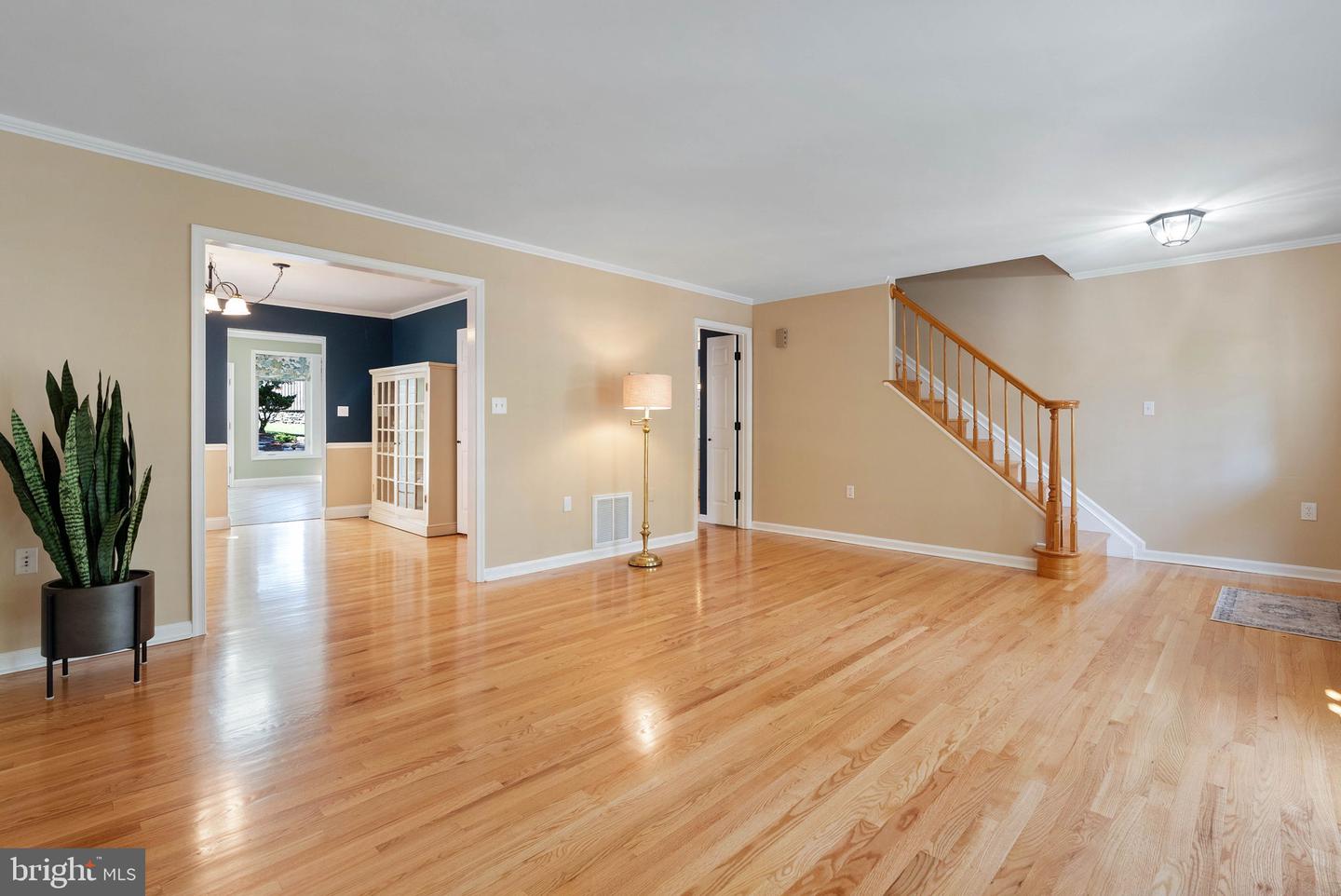 315 W WHITLOCK AVE, WINCHESTER, Virginia 22601, 5 Bedrooms Bedrooms, ,3 BathroomsBathrooms,Residential,For sale,315 W WHITLOCK AVE,VAWI2008718 MLS # VAWI2008718