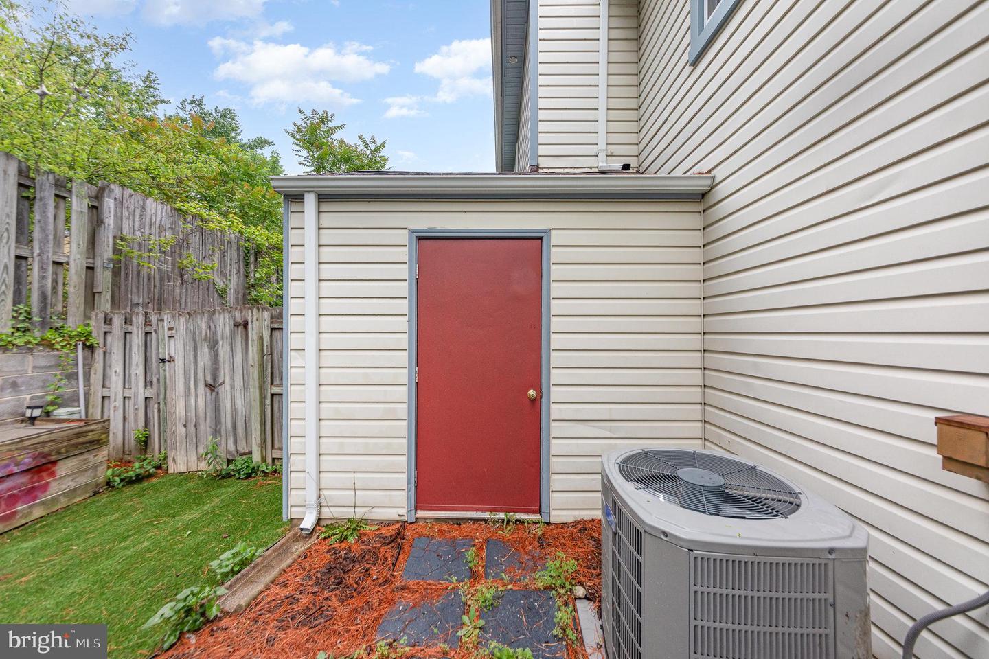 2209 HAMWAY DR, FREDERICKSBURG, Virginia 22407, 2 Bedrooms Bedrooms, ,2 BathroomsBathrooms,Residential,For sale,2209 HAMWAY DR,VASP2034760 MLS # VASP2034760