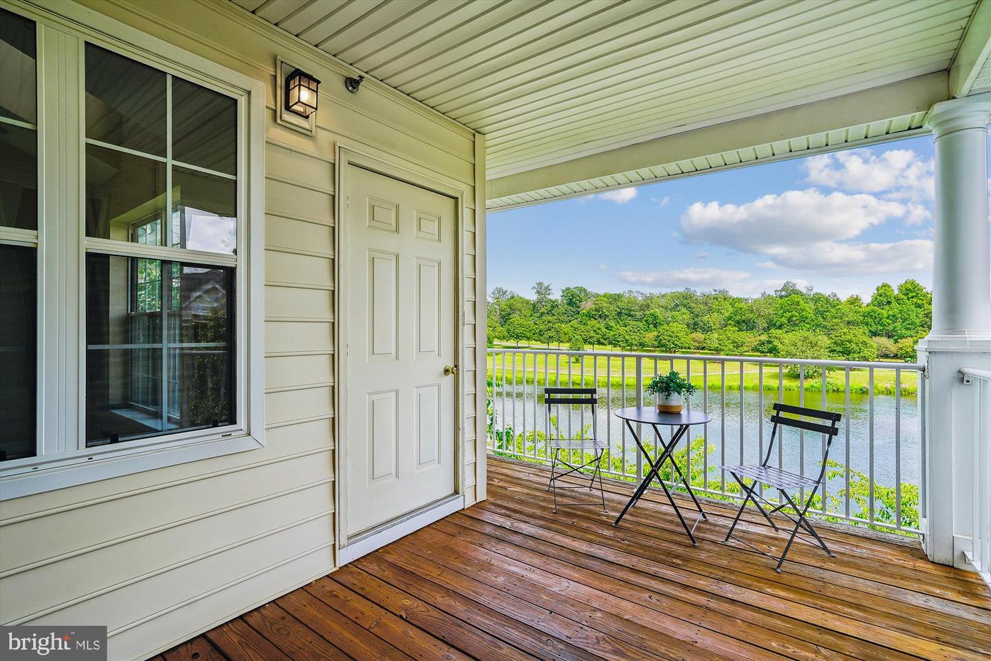 25280 LAKE SHORE SQ #303, CHANTILLY, Virginia 20152, 2 Bedrooms Bedrooms, ,2 BathroomsBathrooms,Residential,For sale,25280 LAKE SHORE SQ #303,VALO2102464 MLS # VALO2102464