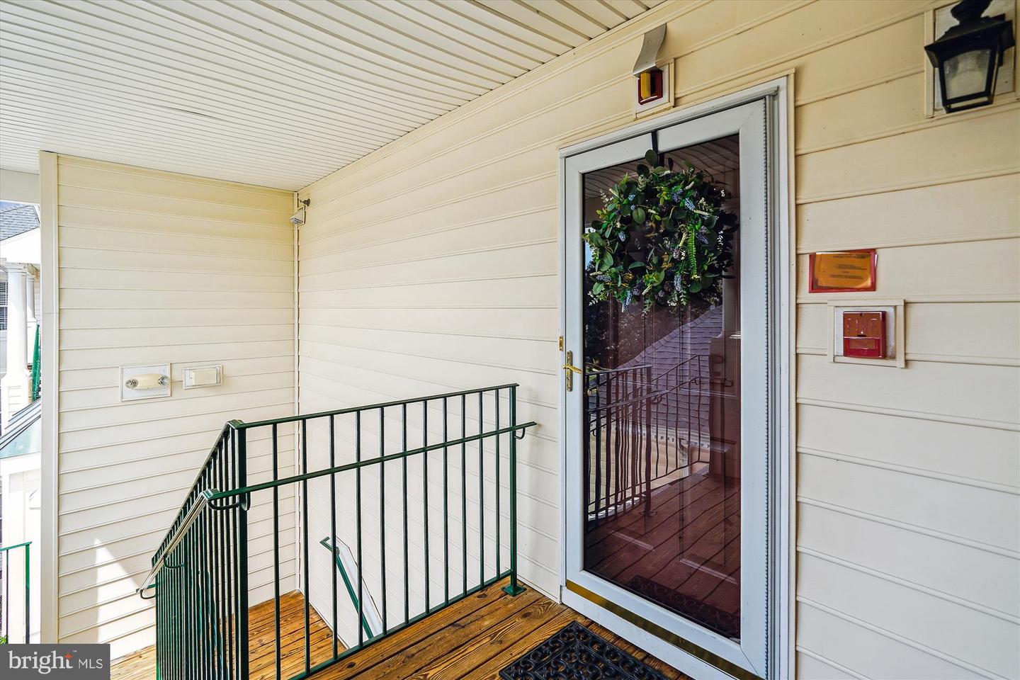 25280 LAKE SHORE SQ #303, CHANTILLY, Virginia 20152, 2 Bedrooms Bedrooms, ,2 BathroomsBathrooms,Residential,For sale,25280 LAKE SHORE SQ #303,VALO2102464 MLS # VALO2102464