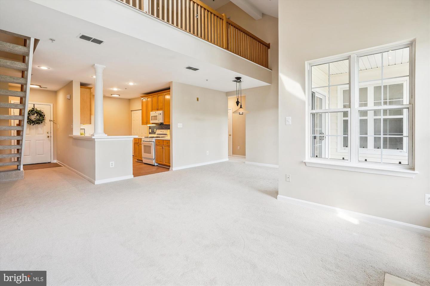 25280 LAKE SHORE SQ #303, CHANTILLY, Virginia 20152, 2 Bedrooms Bedrooms, ,2 BathroomsBathrooms,Residential,For sale,25280 LAKE SHORE SQ #303,VALO2102464 MLS # VALO2102464