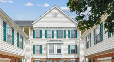 25280 LAKE SHORE SQ #303, CHANTILLY, Virginia 20152, 2 Bedrooms Bedrooms, ,2 BathroomsBathrooms,Residential,For sale,25280 LAKE SHORE SQ #303,VALO2102464 MLS # VALO2102464
