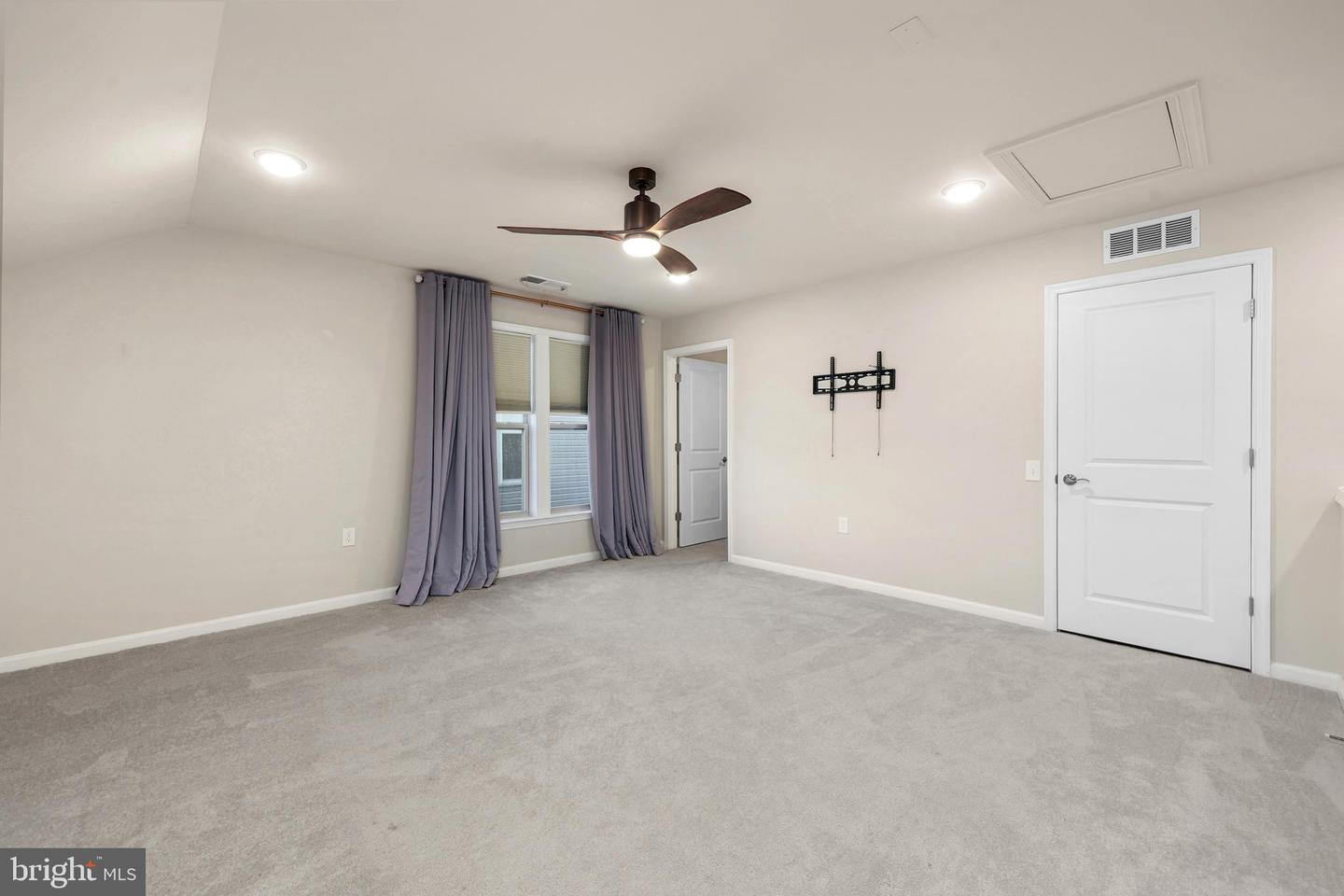 15726 ROSE ELLENE LN, HAYMARKET, Virginia 20169, 3 Bedrooms Bedrooms, ,2 BathroomsBathrooms,Residential,For sale,15726 ROSE ELLENE LN,VAPW2099564 MLS # VAPW2099564