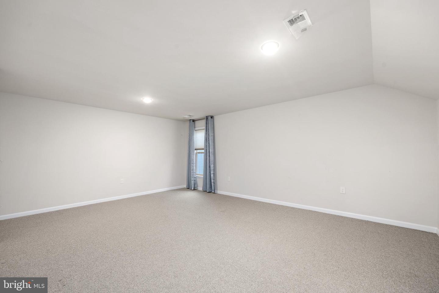 15726 ROSE ELLENE LN, HAYMARKET, Virginia 20169, 3 Bedrooms Bedrooms, ,2 BathroomsBathrooms,Residential,For sale,15726 ROSE ELLENE LN,VAPW2099564 MLS # VAPW2099564