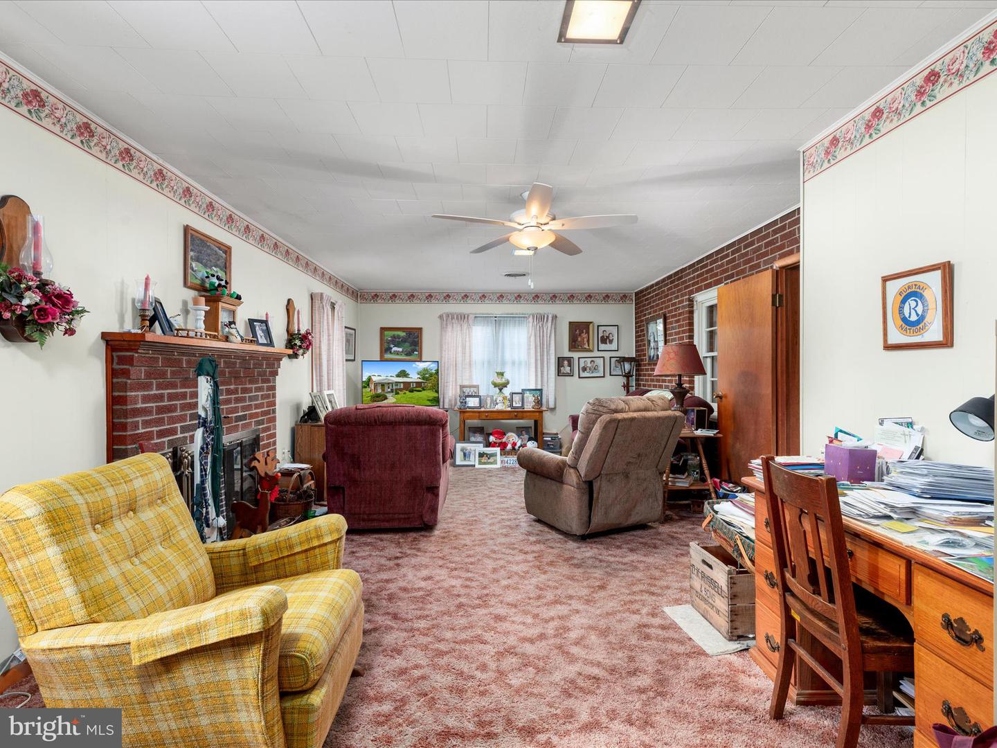 355 COPP RD, STRASBURG, Virginia 22657, 3 Bedrooms Bedrooms, ,1 BathroomBathrooms,Residential,For sale,355 COPP RD,VASH2012030 MLS # VASH2012030