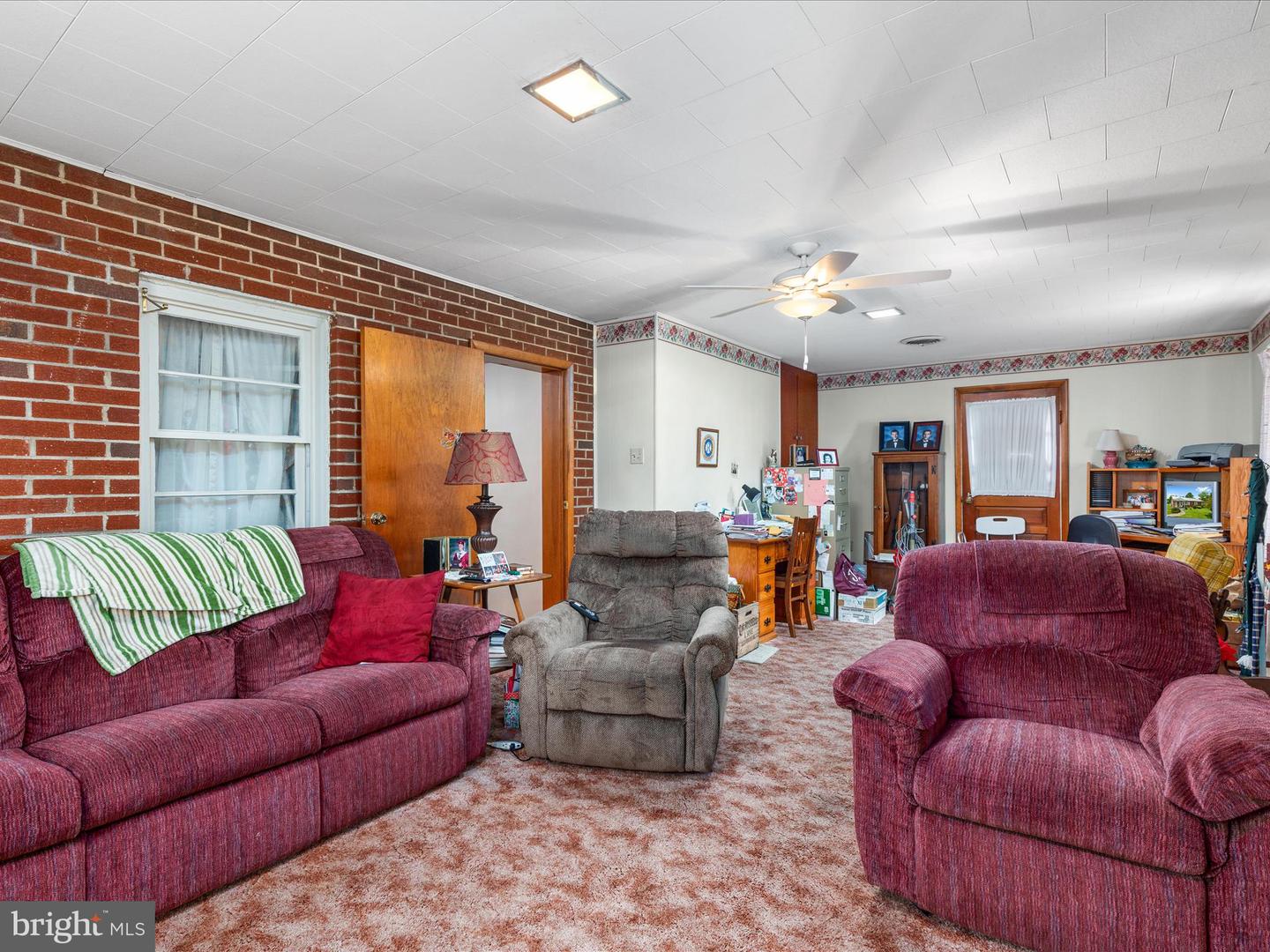 355 COPP RD, STRASBURG, Virginia 22657, 3 Bedrooms Bedrooms, ,1 BathroomBathrooms,Residential,For sale,355 COPP RD,VASH2012030 MLS # VASH2012030