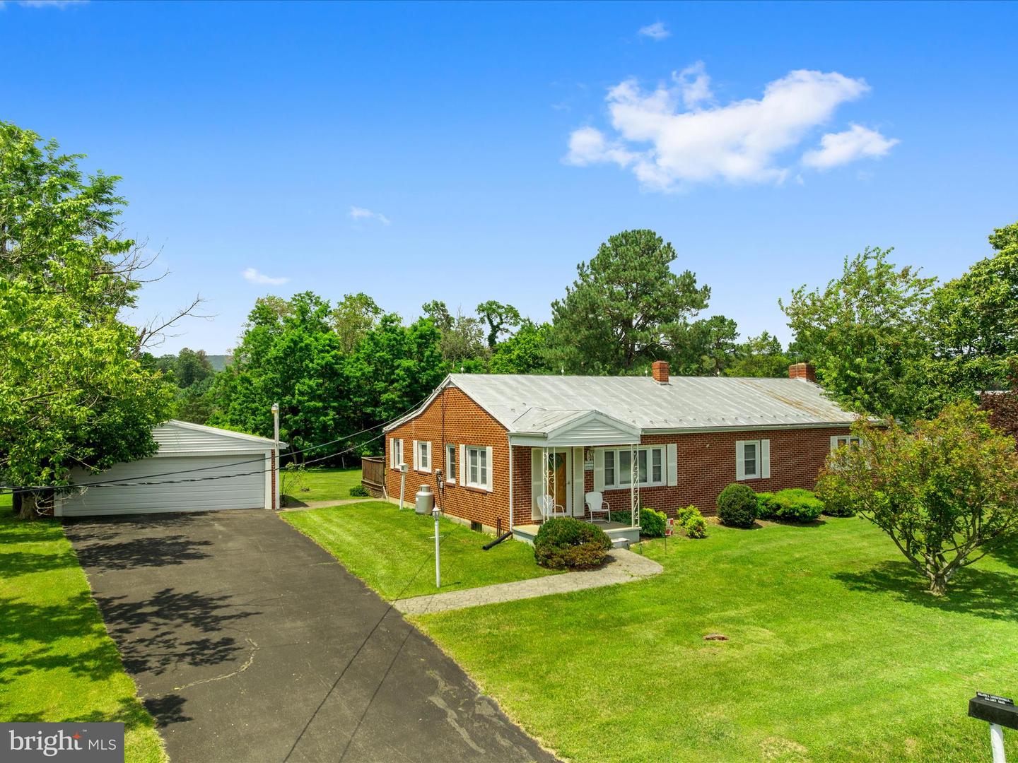 355 COPP RD, STRASBURG, Virginia 22657, 3 Bedrooms Bedrooms, ,1 BathroomBathrooms,Residential,For sale,355 COPP RD,VASH2012030 MLS # VASH2012030