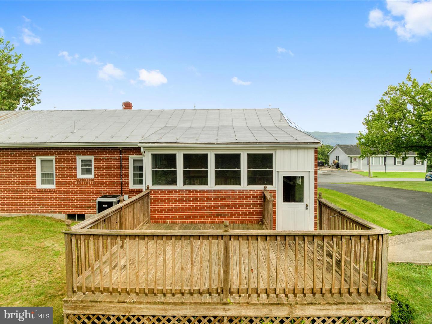 355 COPP RD, STRASBURG, Virginia 22657, 3 Bedrooms Bedrooms, ,1 BathroomBathrooms,Residential,For sale,355 COPP RD,VASH2012030 MLS # VASH2012030