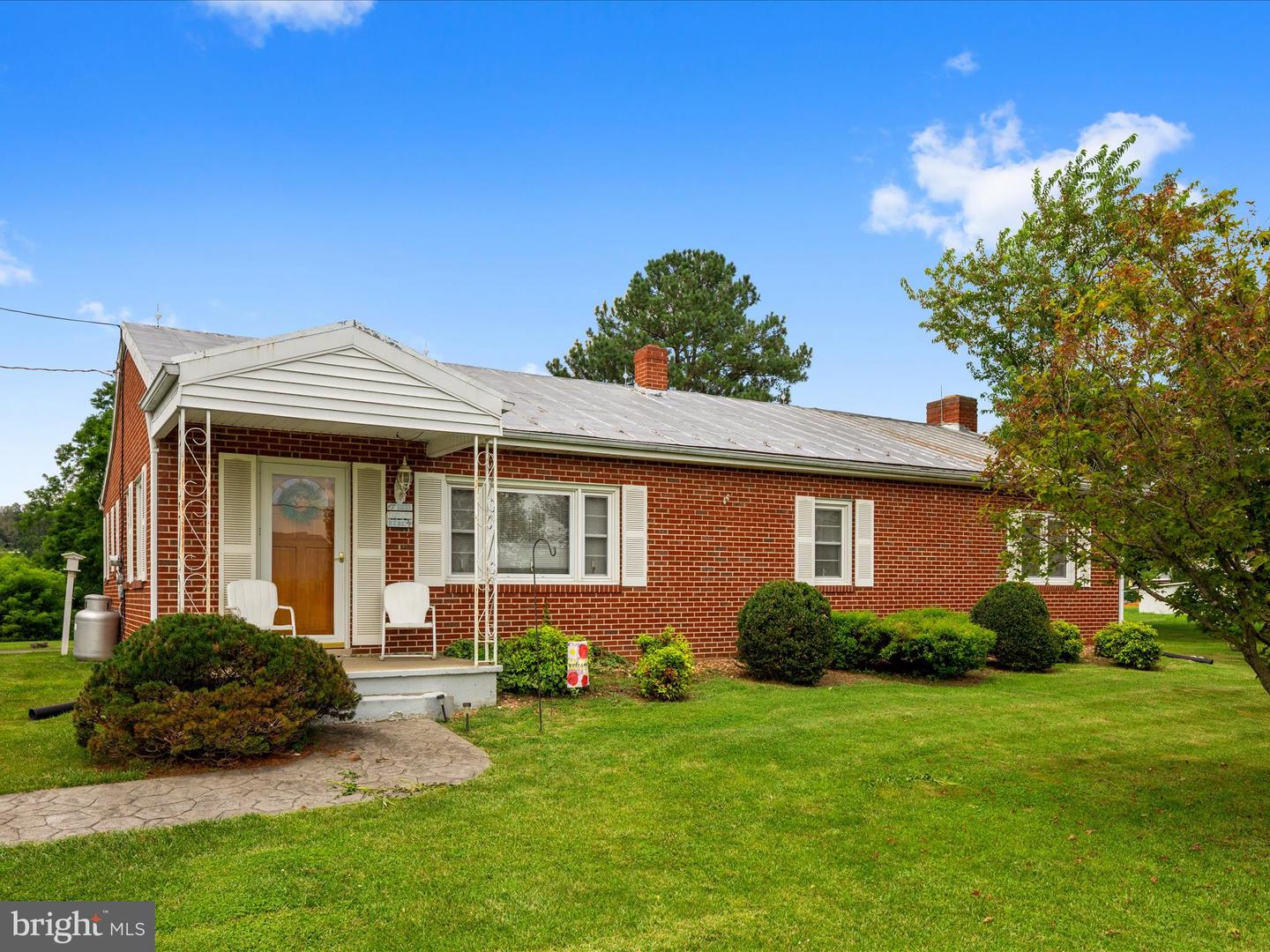 355 COPP RD, STRASBURG, Virginia 22657, 3 Bedrooms Bedrooms, ,1 BathroomBathrooms,Residential,For sale,355 COPP RD,VASH2012030 MLS # VASH2012030