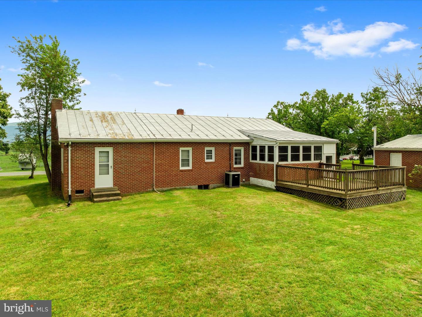 355 COPP RD, STRASBURG, Virginia 22657, 3 Bedrooms Bedrooms, ,1 BathroomBathrooms,Residential,For sale,355 COPP RD,VASH2012030 MLS # VASH2012030