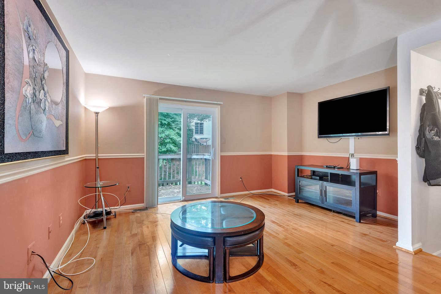 8508 LAUREL OAK DR, SPRINGFIELD, Virginia 22153, 2 Bedrooms Bedrooms, ,2 BathroomsBathrooms,Residential,For sale,8508 LAUREL OAK DR,VAFX2256294 MLS # VAFX2256294