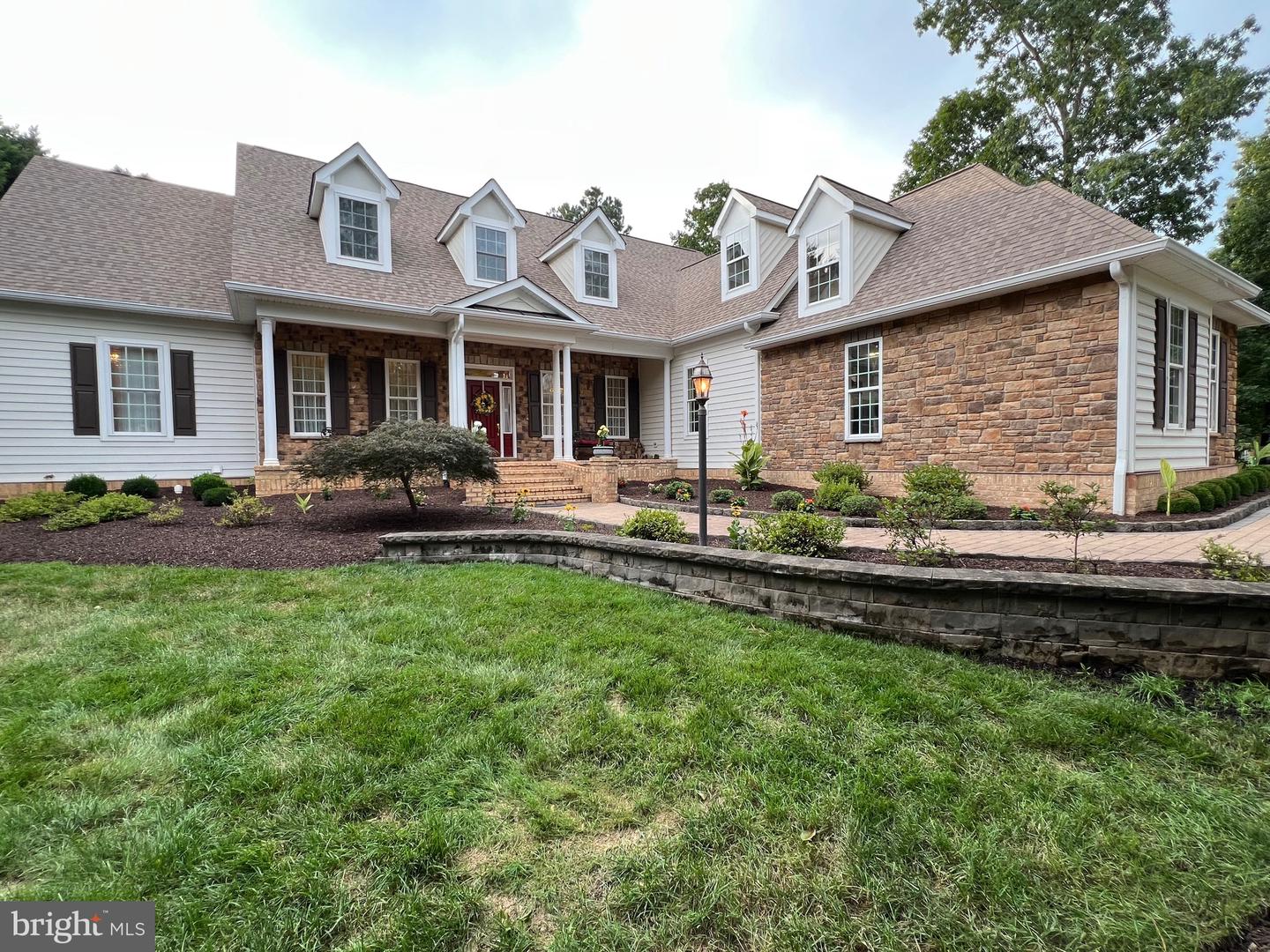 11207 VALOR BRIDGE DR, SPOTSYLVANIA, Virginia 22551, 4 Bedrooms Bedrooms, ,4 BathroomsBathrooms,Residential,For sale,11207 VALOR BRIDGE DR,VASP2034776 MLS # VASP2034776