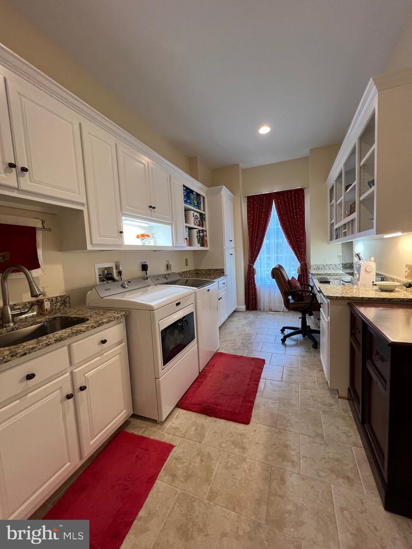 11207 VALOR BRIDGE DR, SPOTSYLVANIA, Virginia 22551, 4 Bedrooms Bedrooms, ,4 BathroomsBathrooms,Residential,For sale,11207 VALOR BRIDGE DR,VASP2034776 MLS # VASP2034776