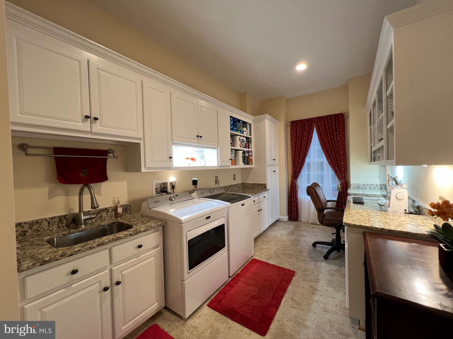 11207 VALOR BRIDGE DR, SPOTSYLVANIA, Virginia 22551, 4 Bedrooms Bedrooms, ,4 BathroomsBathrooms,Residential,For sale,11207 VALOR BRIDGE DR,VASP2034776 MLS # VASP2034776