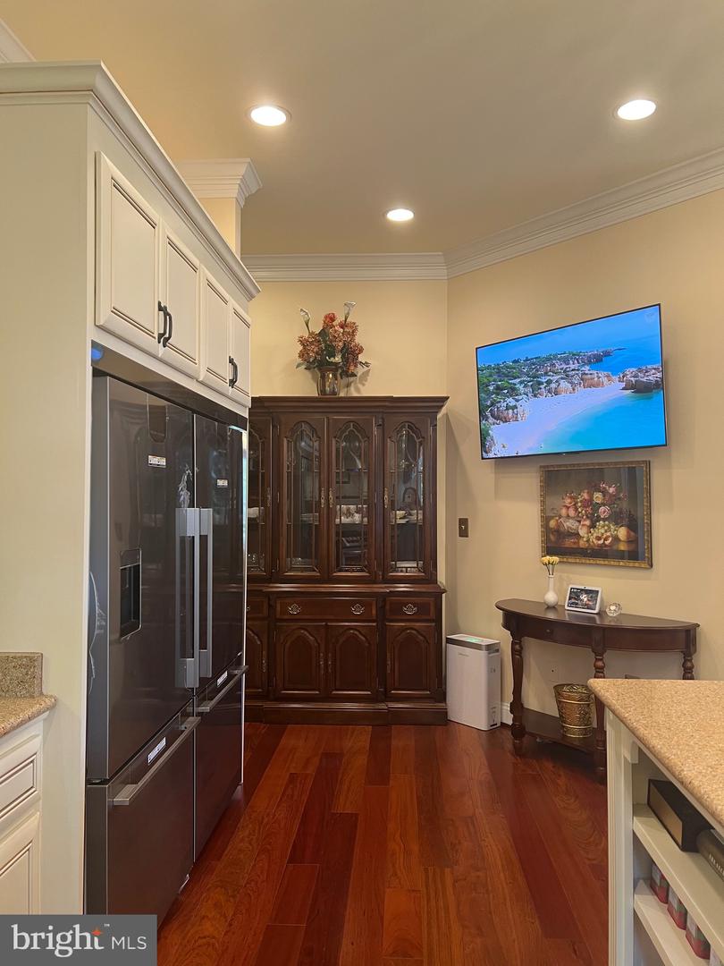 11207 VALOR BRIDGE DR, SPOTSYLVANIA, Virginia 22551, 4 Bedrooms Bedrooms, ,4 BathroomsBathrooms,Residential,For sale,11207 VALOR BRIDGE DR,VASP2034776 MLS # VASP2034776