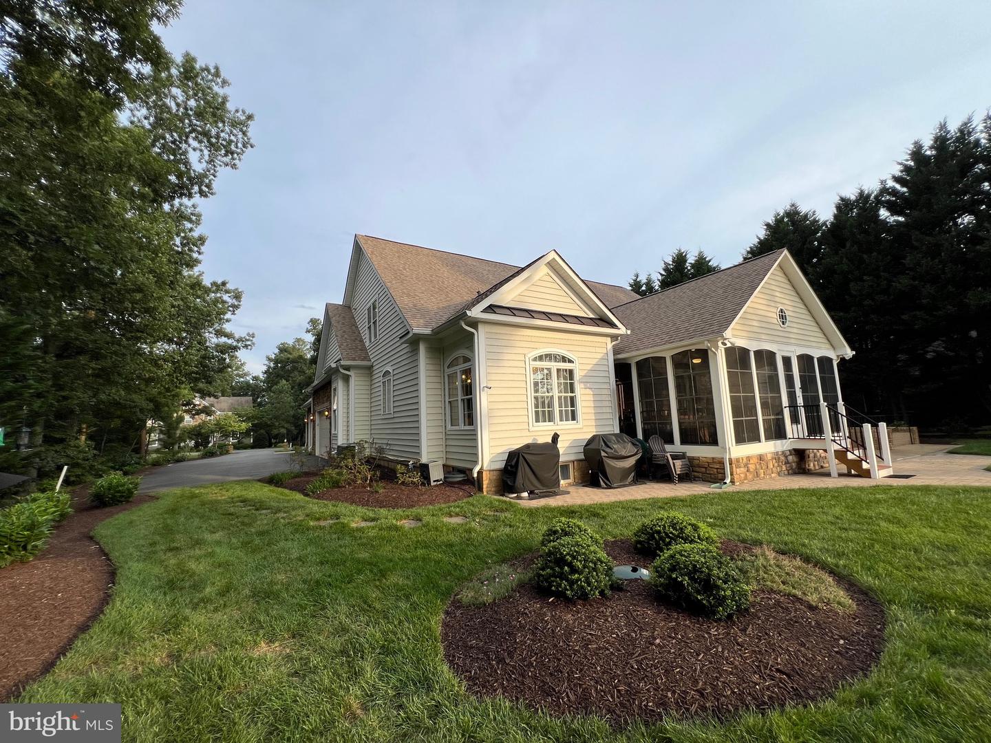 11207 VALOR BRIDGE DR, SPOTSYLVANIA, Virginia 22551, 4 Bedrooms Bedrooms, ,4 BathroomsBathrooms,Residential,For sale,11207 VALOR BRIDGE DR,VASP2034776 MLS # VASP2034776