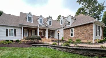 11207 VALOR BRIDGE DR, SPOTSYLVANIA, Virginia 22551, 4 Bedrooms Bedrooms, ,4 BathroomsBathrooms,Residential,For sale,11207 VALOR BRIDGE DR,VASP2034776 MLS # VASP2034776