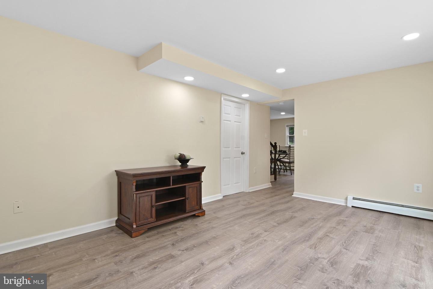 4309 KENTLAND DR, WOODBRIDGE, Virginia 22193, 3 Bedrooms Bedrooms, ,1 BathroomBathrooms,Residential,For sale,4309 KENTLAND DR,VAPW2099568 MLS # VAPW2099568