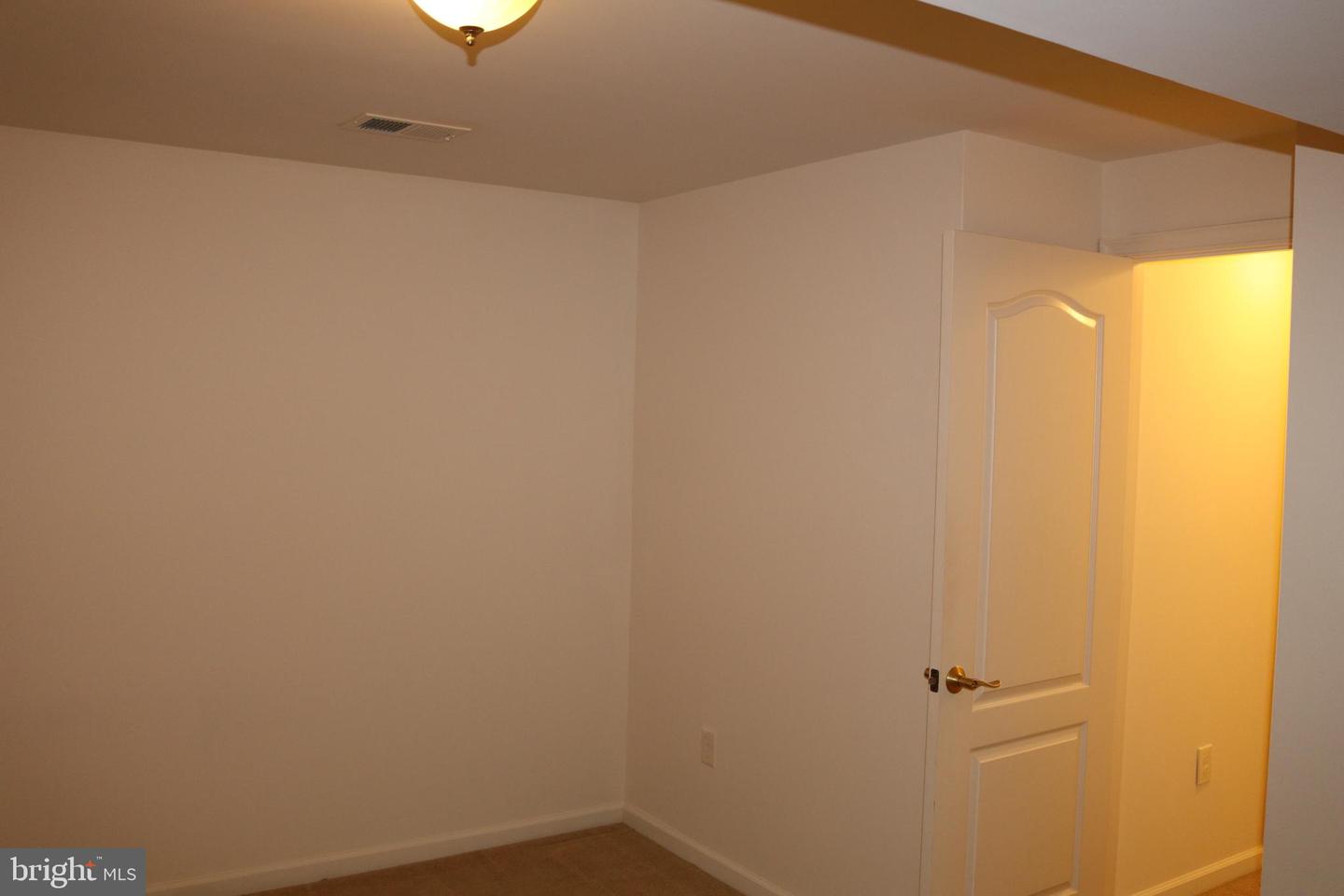 8 TANKARD RD, STAFFORD, Virginia 22554, 4 Bedrooms Bedrooms, ,4 BathroomsBathrooms,Residential,For sale,8 TANKARD RD,VAST2040968 MLS # VAST2040968