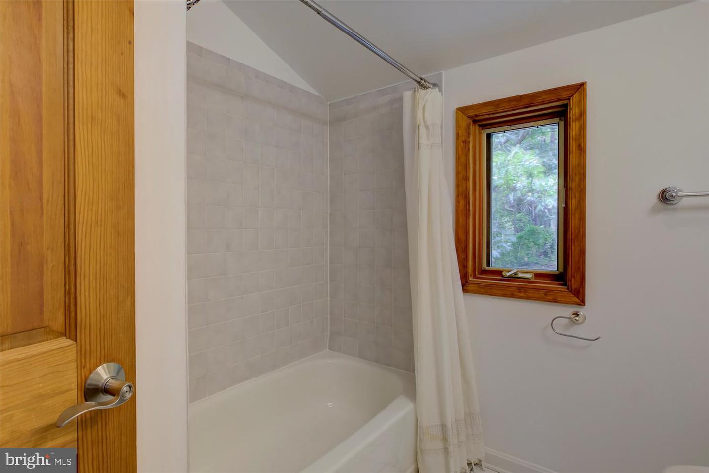 34942 CHARLES TOWN PIKE, HILLSBORO, Virginia 20132, 3 Bedrooms Bedrooms, ,2 BathroomsBathrooms,Residential,For sale,34942 CHARLES TOWN PIKE,VALO2102638 MLS # VALO2102638
