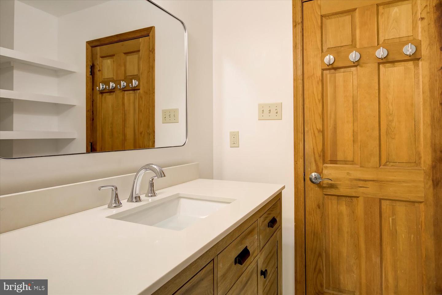 34942 CHARLES TOWN PIKE, HILLSBORO, Virginia 20132, 3 Bedrooms Bedrooms, ,2 BathroomsBathrooms,Residential,For sale,34942 CHARLES TOWN PIKE,VALO2102638 MLS # VALO2102638