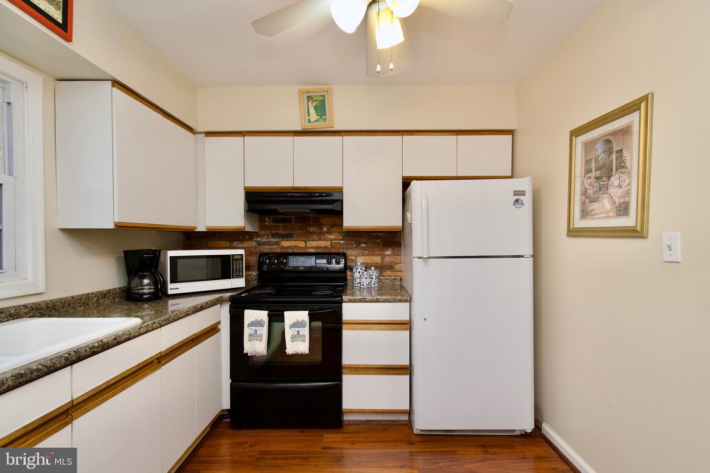 8425 PENSHURST DR #595, SPRINGFIELD, Virginia 22152, 3 Bedrooms Bedrooms, ,2 BathroomsBathrooms,Residential,For sale,8425 PENSHURST DR #595,VAFX2256640 MLS # VAFX2256640