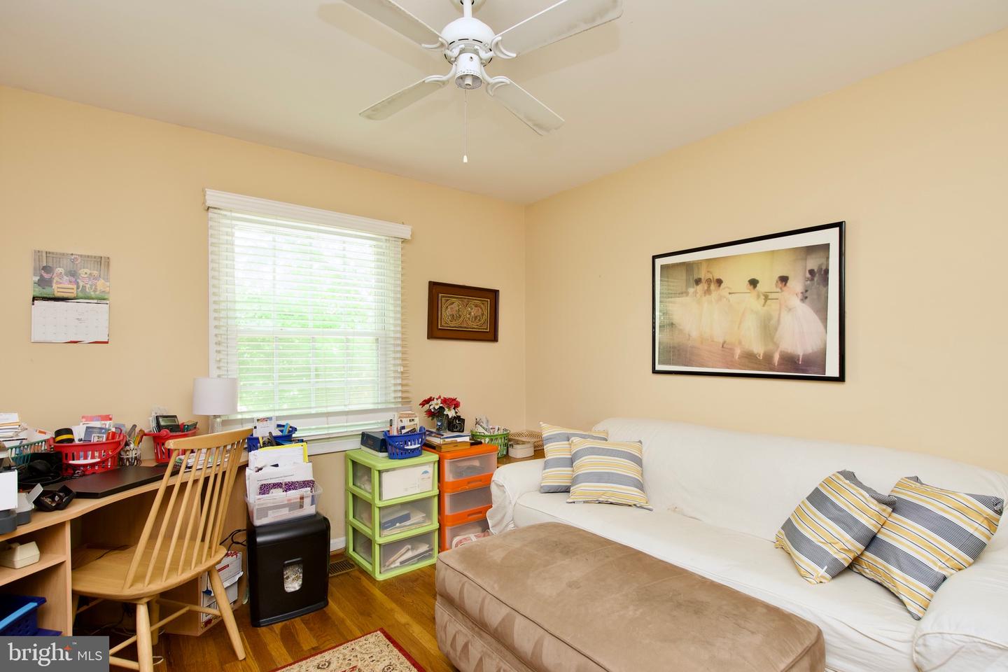 8425 PENSHURST DR #595, SPRINGFIELD, Virginia 22152, 3 Bedrooms Bedrooms, ,2 BathroomsBathrooms,Residential,For sale,8425 PENSHURST DR #595,VAFX2256640 MLS # VAFX2256640