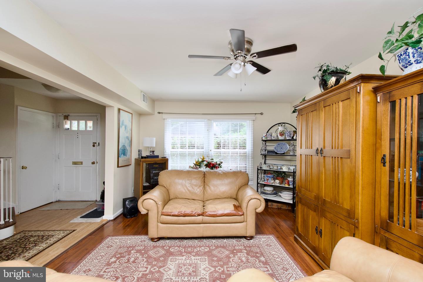 8425 PENSHURST DR #595, SPRINGFIELD, Virginia 22152, 3 Bedrooms Bedrooms, ,2 BathroomsBathrooms,Residential,For sale,8425 PENSHURST DR #595,VAFX2256640 MLS # VAFX2256640