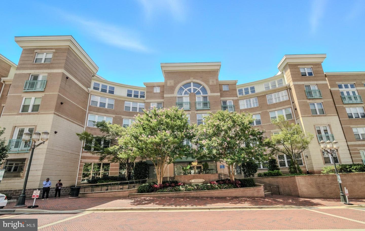 12001 MARKET ST #428, RESTON, Virginia 20190, 1 Bedroom Bedrooms, 5 Rooms Rooms,1 BathroomBathrooms,Residential,For sale,12001 MARKET ST #428,VAFX2256664 MLS # VAFX2256664