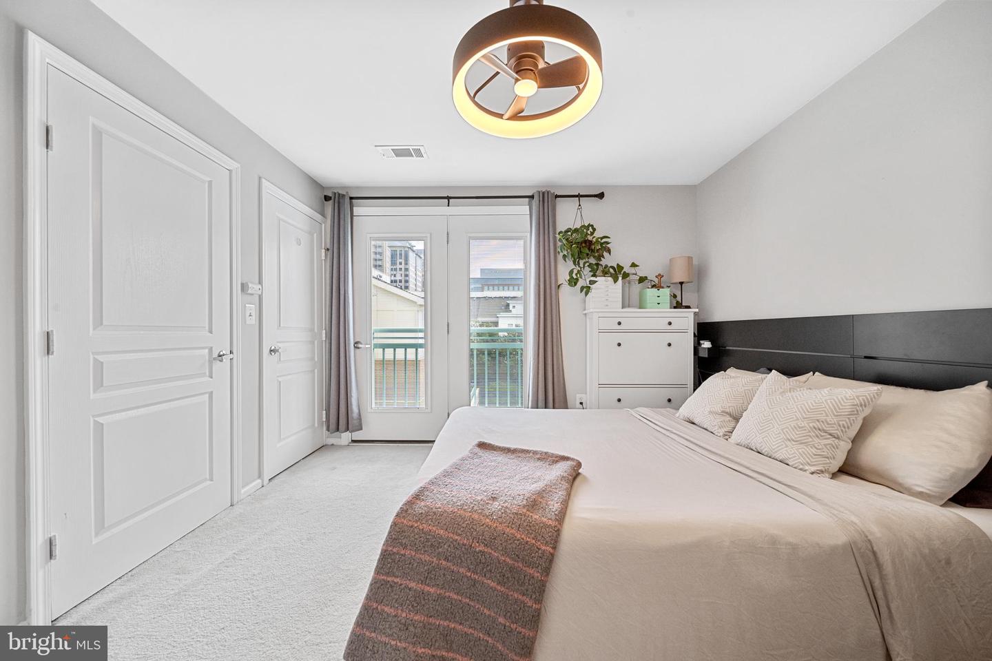 12001 MARKET ST #428, RESTON, Virginia 20190, 1 Bedroom Bedrooms, 5 Rooms Rooms,1 BathroomBathrooms,Residential,For sale,12001 MARKET ST #428,VAFX2256664 MLS # VAFX2256664