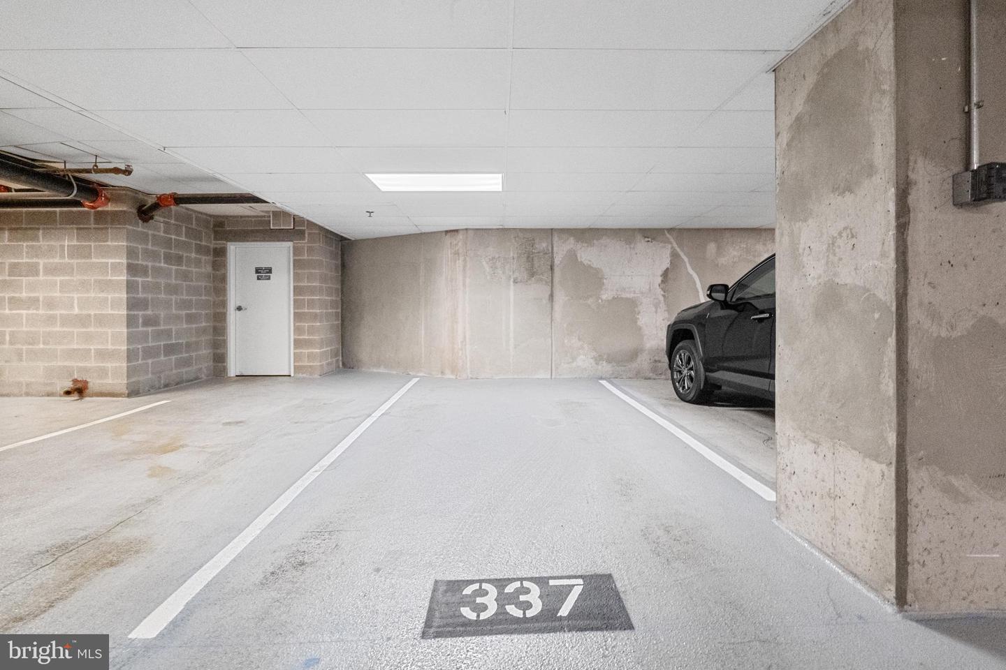 12001 MARKET ST #428, RESTON, Virginia 20190, 1 Bedroom Bedrooms, 5 Rooms Rooms,1 BathroomBathrooms,Residential,For sale,12001 MARKET ST #428,VAFX2256664 MLS # VAFX2256664
