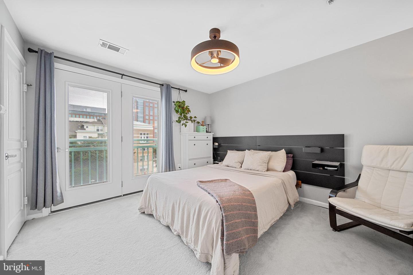 12001 MARKET ST #428, RESTON, Virginia 20190, 1 Bedroom Bedrooms, 5 Rooms Rooms,1 BathroomBathrooms,Residential,For sale,12001 MARKET ST #428,VAFX2256664 MLS # VAFX2256664